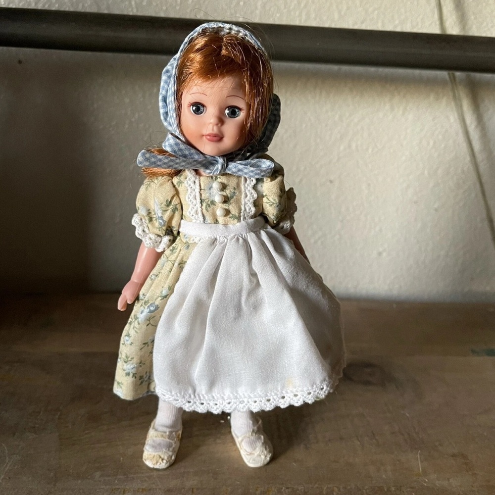 Rare tonner Charming Doll with Blue Gingham Bonnet
Collectible 9”